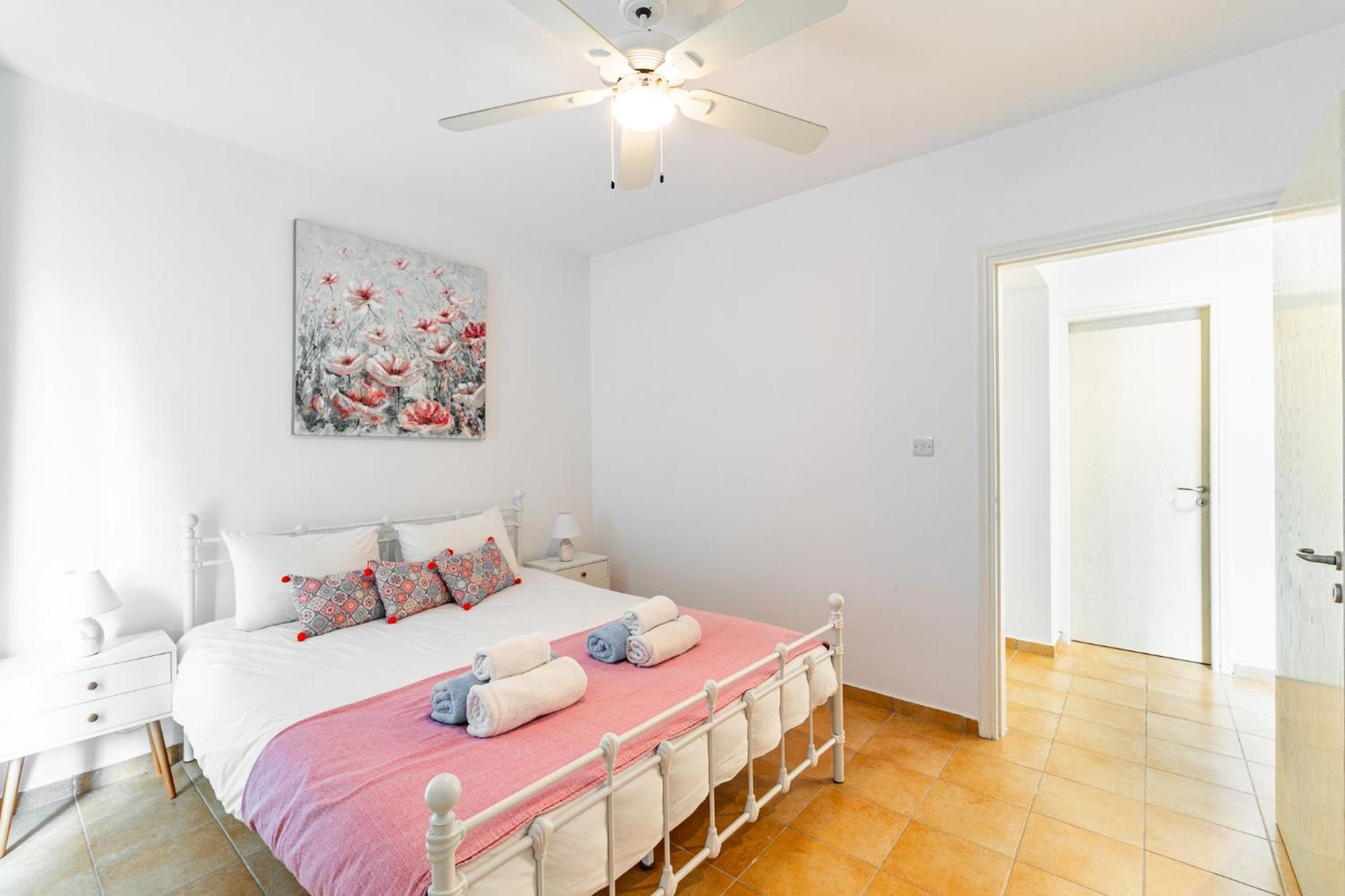 Beach Front Villa Mer Blu By Ezoria Villas Coral Bay Exterior photo