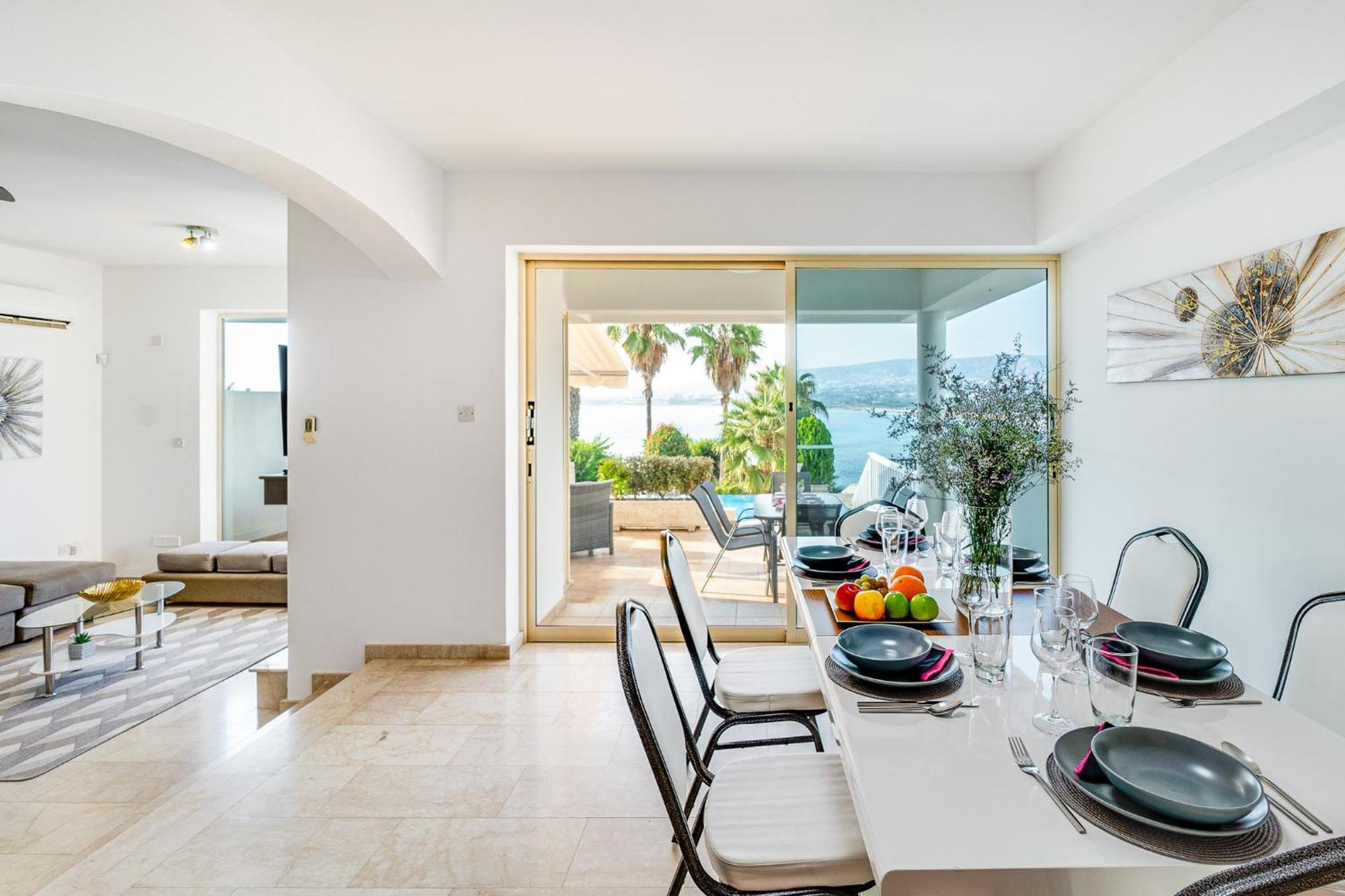 Beach Front Villa Mer Blu By Ezoria Villas Coral Bay Exterior photo